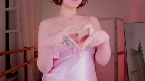 alice . online show from August 6, 7:46 pm