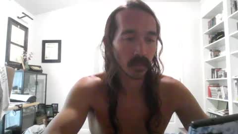 mythrowawayatx online show from July 11, 5:19 pm