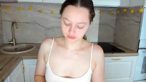 n0_nude online show from August 13, 3:31 am