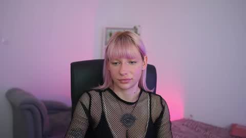 Nadia 18 online show from March 21, 7:06 pm