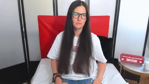 nadiatrue online show from June 30, 3:57 pm