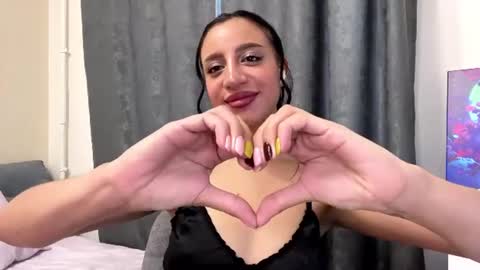Leya online show from July 26, 1:05 pm