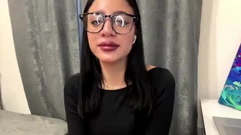 Leya online show from August 13, 1:58 pm