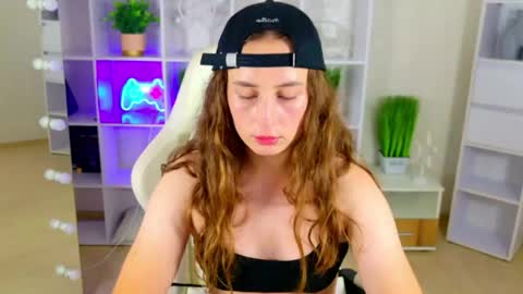 NadinnL online show from August 11, 11:12 am