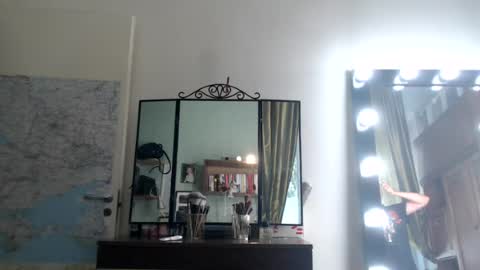 nadyagt online show from August 10, 6:04 am