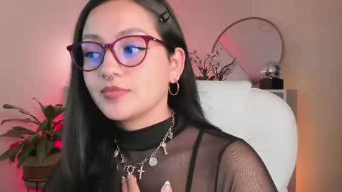 Nahia Paws online show from July 6, 10:46 pm
