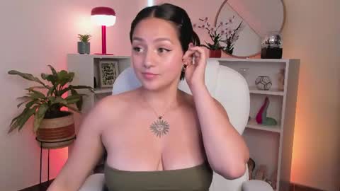 Nahia Paws online show from July 23, 9:50 pm