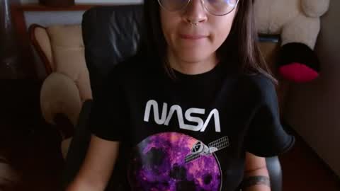    online show from June 21, 6:09 pm