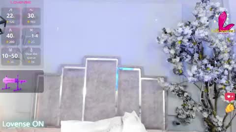 Nahomy online show from June 28, 5:05 pm