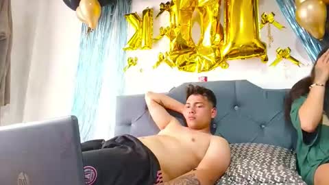 naisha_and_axelh online show from March 17, 9:31 pm