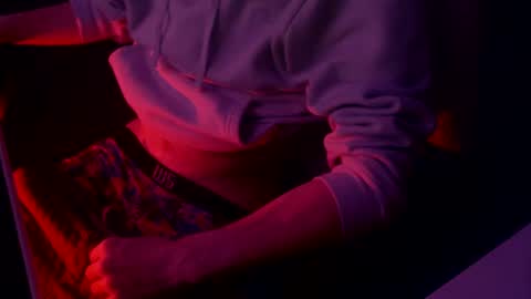 Drew online show from August 2, 3:02 am