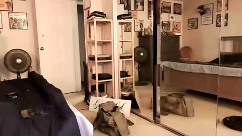 nakedmonkey online show from June 13, 9:56 pm