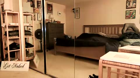 nakedmonkey online show from June 23, 12:44 am