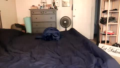 nakedmonkey online show from July 4, 12:57 am
