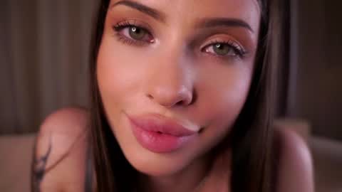 Jaqueline online show from August 15, 12:09 pm