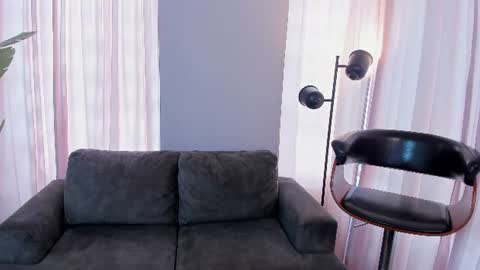 nala_meow online show from August 11, 2:30 pm