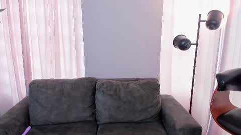nala_meow online show from August 13, 5:05 pm