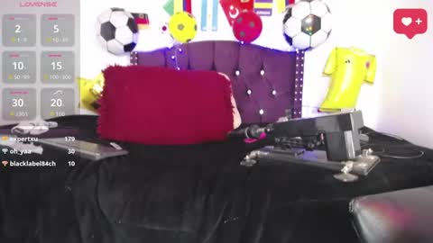 nami_pym online show from July 31, 1:50 pm
