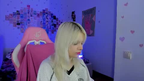 Nana online show from July 28, 3:29 pm