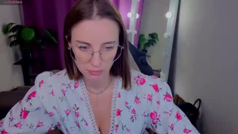 Nancy online show from August 6, 1:10 pm