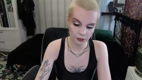 Nancy online show from July 10, 3:51 pm