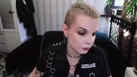 Nancy online show from July 29, 3:41 pm