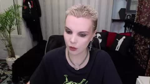 Nancy online show from August 3, 4:58 pm