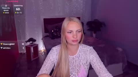 NancySummer online show from August 23, 2:13 pm
