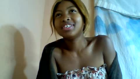 nannie02 online show from August 10, 10:33 pm