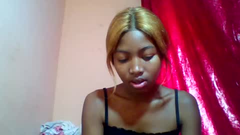 nannie02 online show from August 12, 9:00 am
