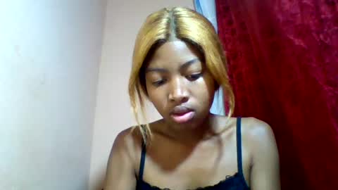 nannie02 online show from August 12, 10:01 pm