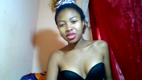 nannie02 online show from August 15, 7:23 am