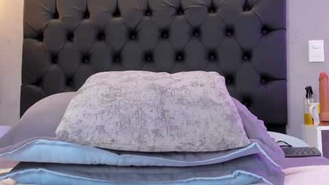 Naomi Blair online show from August 10, 6:26 am