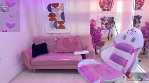 naomi__jackson online show from August 15, 9:02 am