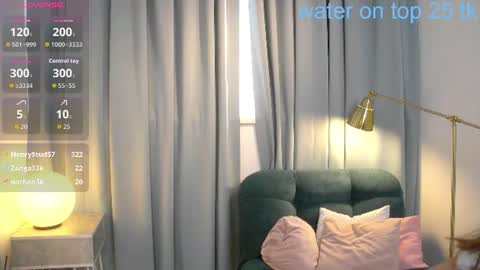 Naomi online show from August 14, 1:48 pm
