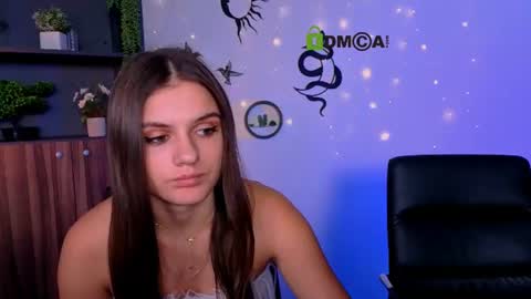 Naomi online show from September 3, 5:05 pm