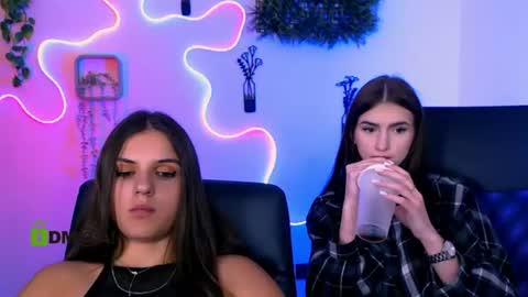 Naomi online show from September 4, 3:49 pm