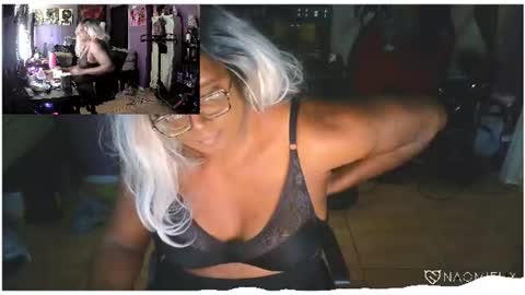 Alyxis Fox online show from July 22, 4:20 pm