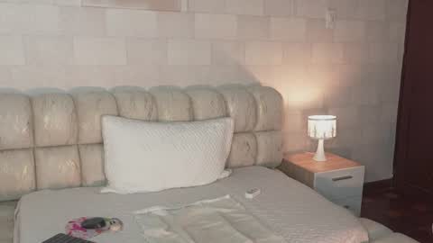 Naomi-Gray  online show from August 7, 9:48 pm