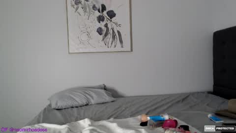 naomirhoades online show from May 9, 5:15 pm