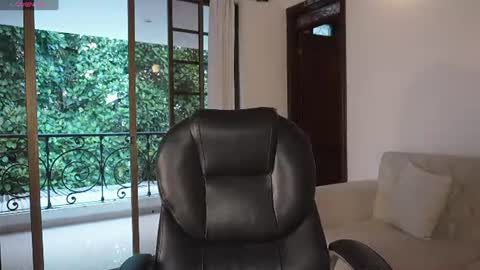 Naomi online show from August 15, 11:36 am