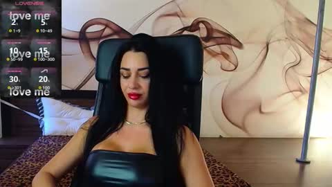 NaomiScarlett online show from August 8, 7:19 am