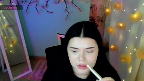Naomi online show from August 6, 2:16 pm
