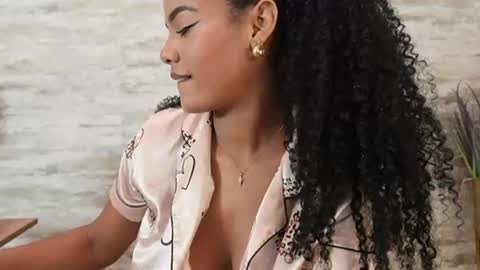 Naomi online show from August 8, 9:42 am