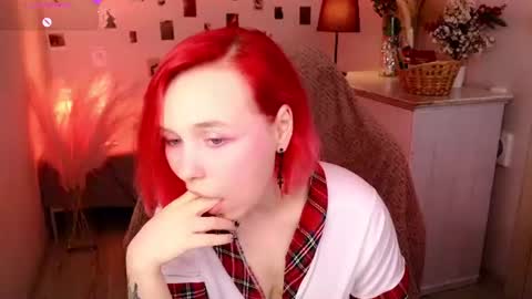Naomi online show from August 5, 8:40 pm