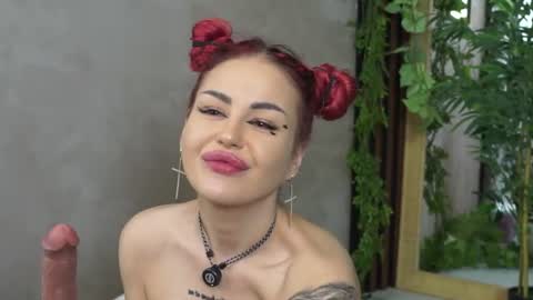Naomy online show from August 7, 9:59 pm