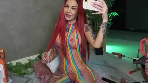 Naomy online show from August 10, 5:47 pm