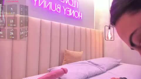 Naomy  online show from August 12, 1:13 pm