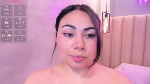 Naomy  online show from August 12, 3:25 pm