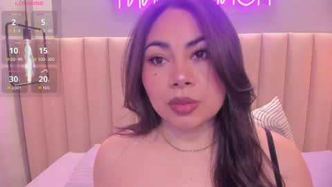 Naomy  online show from August 13, 10:40 am